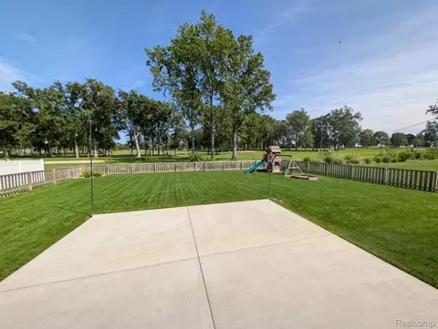 Other - 874 Henning St, Dundee, MI 48131 photo 2 of 8