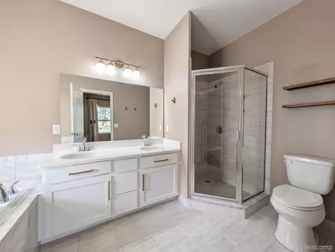 Bath - 874 Henning St, Dundee, MI 48131 photo 1 of 3