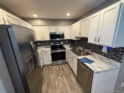 Kitchen - 4308 Schaefer Rd Schaefer Rd, Dearborn, MI 48126 photo 1 of 1