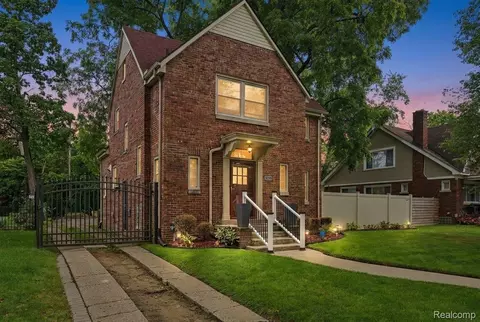 14200 Woodmont Ave, Detroit, MI 48227