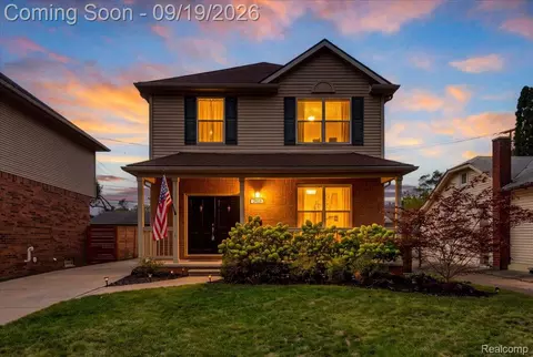 2923 Ellwood Ave, Berkley, MI 48072