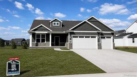 677 Round Rock Dr, Marion, MI 48843