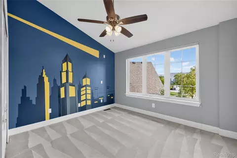 Bedroom - 15710 Meadows Dr, Riverview, MI 48193 photo 5 of 7