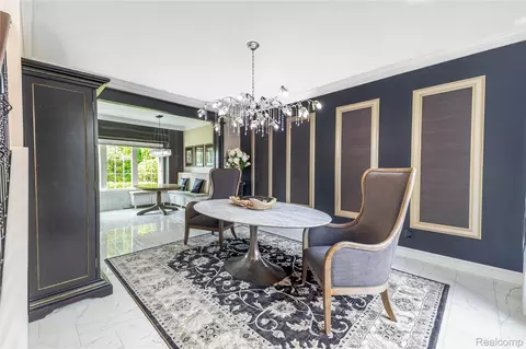 Dining - 15710 Meadows Dr, Riverview, MI 48193 photo 3 of 3
