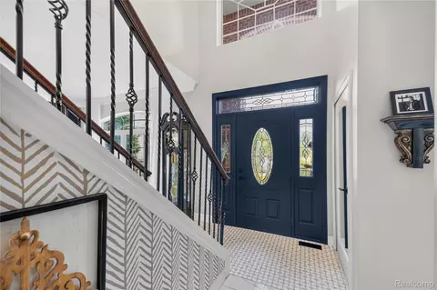 Entry Way - 15710 Meadows Dr, Riverview, MI 48193 photo 1 of 3