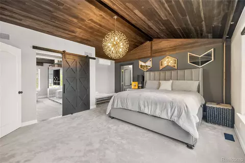 Bedroom - 15710 Meadows Dr, Riverview, MI 48193 photo 2 of 7
