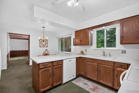 Kitchen - 2249 Belle Meade Dr, Davison, MI 48423 photo 4 of 4