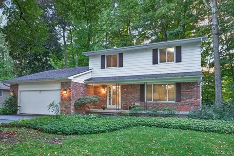 Exterior - 2249 Belle Meade Dr, Davison, MI 48423 photo 7 of 9