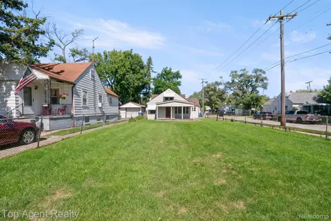 Exterior - 7285 Prospect Ave, Warren, MI 48091 photo 9 of 9