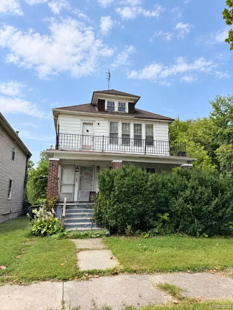 593 Kitchener St, Detroit, MI 48215