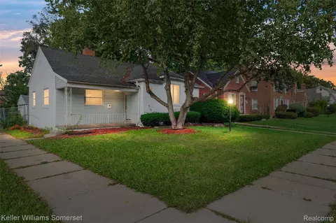 16701 Lindsay St, Detroit, MI 48235