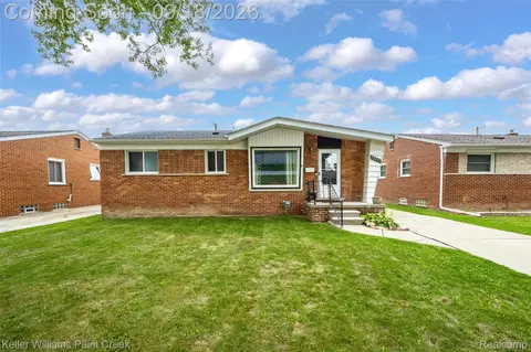 29237 Boston St, Saint Clair Shores, MI 48081