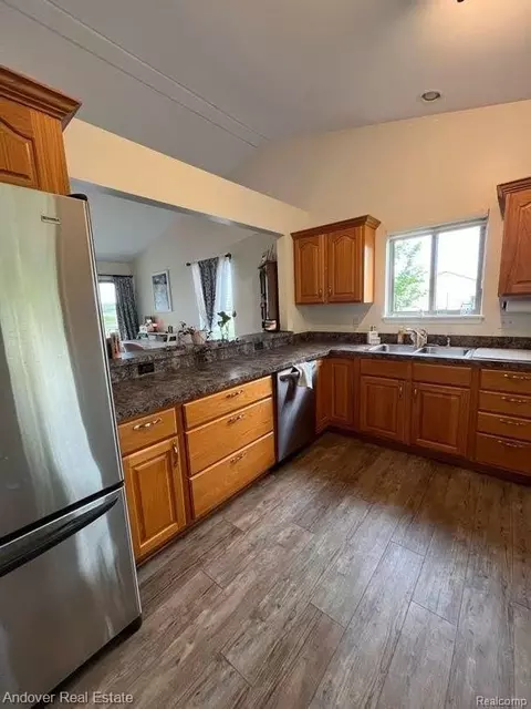 Kitchen - 6294 Princess Ct, Flint, MI 48433 photo 2 of 2