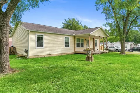 Exterior - 10359 Baker Dr, Arbela, MI 48420 photo 3 of 10