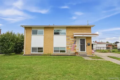 33929 Warren Rd, Westland, MI 48185