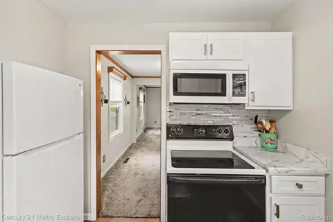 Kitchen - 3222 Comer Dr, Flint, MI 48506 photo 1 of 2