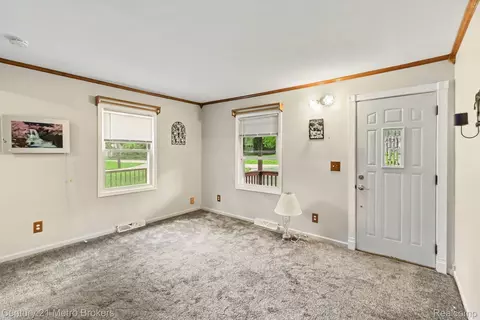 Living - 3222 Comer Dr, Flint, MI 48506 photo 1 of 2