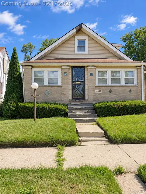 14644 Hartwell St, Detroit, MI 48227