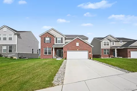 58676 Losino Dr, Lyon, MI 48178