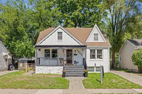 2433 Dallas Ave, Royal Oak, MI 48067