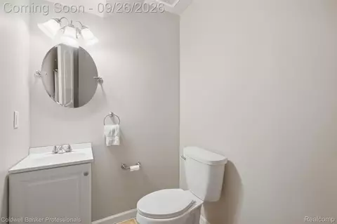 Bath - 47079 Brennan Dr, Macomb, MI 48044 photo 5 of 5