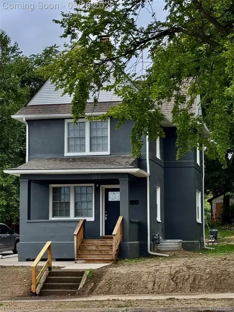 583 N Perry St, Pontiac, MI 48342