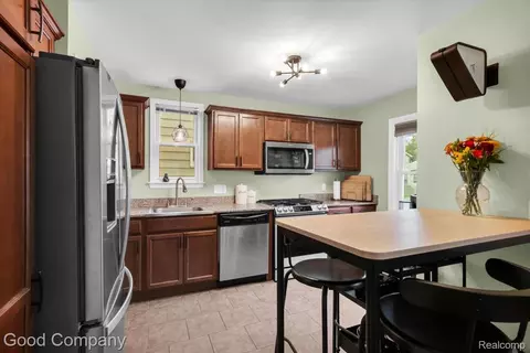 Kitchen - 695 E Webster St, Ferndale, MI 48220 photo 1 of 5