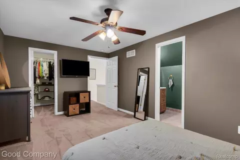 Bedroom - 695 E Webster St, Ferndale, MI 48220 photo 4 of 4