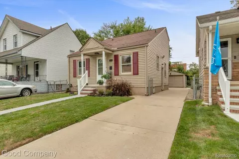 Exterior - 695 E Webster St, Ferndale, MI 48220 photo 1 of 2