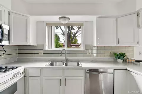 Kitchen - 32416 Exeter Dr, Warren, MI 48092 photo 3 of 3