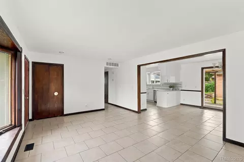 Living - 32416 Exeter Dr, Warren, MI 48092 photo 3 of 3
