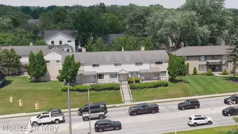 View/Area - 2099 E Maple Rd, Birmingham, MI 48009 photo 1 of 1