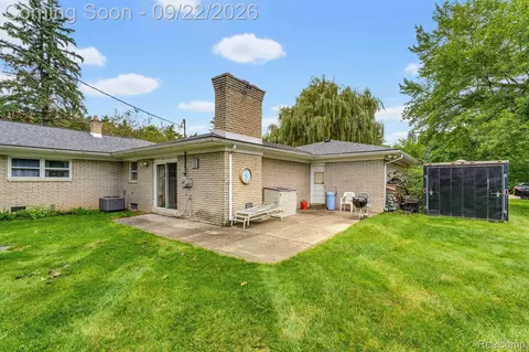 Exterior - 56600 North Ave, Macomb, MI 48042 photo 3 of 4