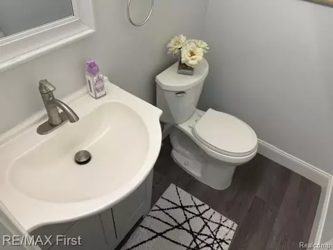 Bath - 46210 Jackson Dr, Macomb, MI 48044 photo 1 of 6