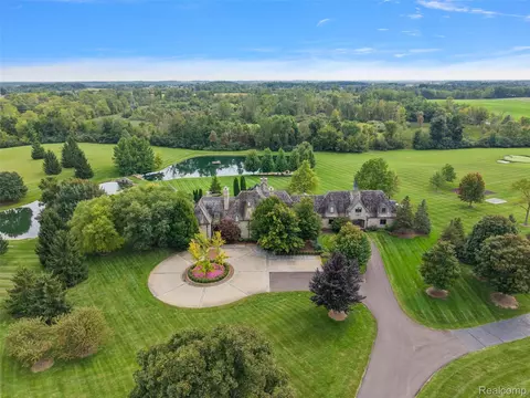 5333 Pleasant Lake Rd, Lodi, MI 48103