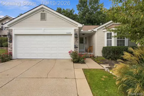 5608 Juneberry Ct, Waterford, MI 48329