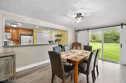 Dining - 8341 E Court St, Davison, MI 48423 photo 3 of 4