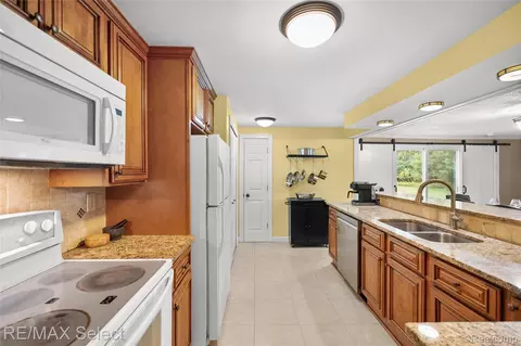 Kitchen - 8341 E Court St, Davison, MI 48423 photo 3 of 3