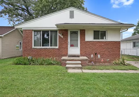 34748 Glen St, Westland, MI 48186