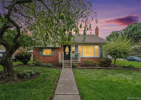 31019 Cooley Blvd, Westland, MI 48185