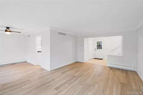 Living - 8240 Hampton Rd, Grosse Ile, MI 48138 photo 3 of 6