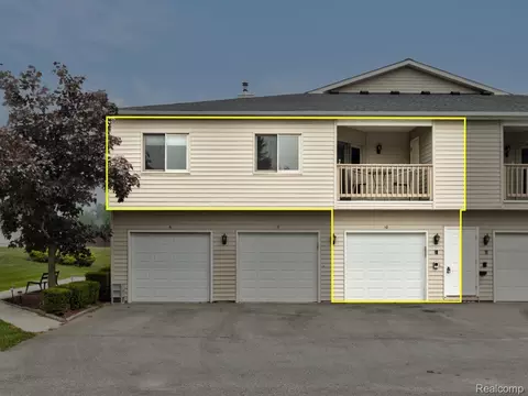 950 Bunce Ave #10, Marysville, MI 48040