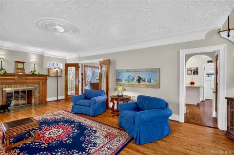 Living - 1258 Bedford Rd, Grosse Pointe Park, MI 48230 photo 1 of 3