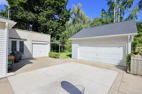 Other - 1258 Bedford Rd, Grosse Pointe Park, MI 48230 photo 10 of 12