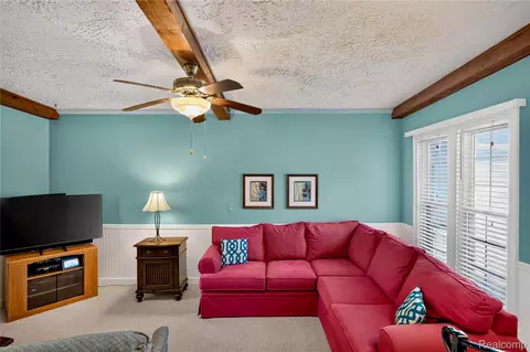 Living - 1258 Bedford Rd, Grosse Pointe Park, MI 48230 photo 3 of 3