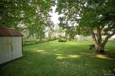 Exterior - 131 E Washington St, Dimondale, MI 48821 photo 5 of 14