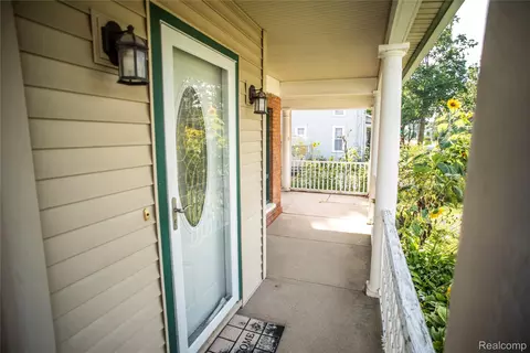 Exterior - 131 E Washington St, Dimondale, MI 48821 photo 8 of 14