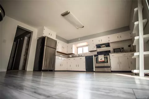 Kitchen - 131 E Washington St, Dimondale, MI 48821 photo 3 of 3
