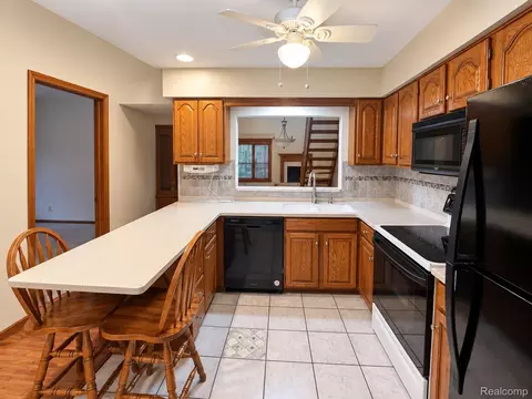 Kitchen - 112 Riverview Blvd, Flushing, MI 48433 photo 2 of 3