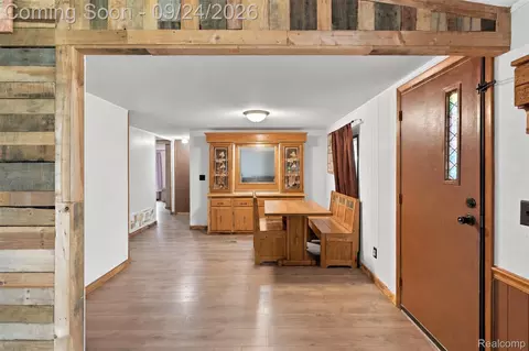 Entry Way - 495 Macduff Dr, Mount Morris, MI 48458 photo 2 of 2